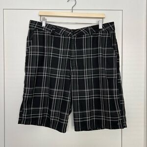 O'Neill Mens Shorts Size 36 Chino Flat Front Black Plaid Pockets